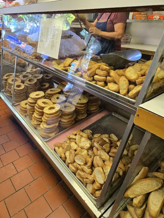 Addeo & Sons Bakery Picture 1