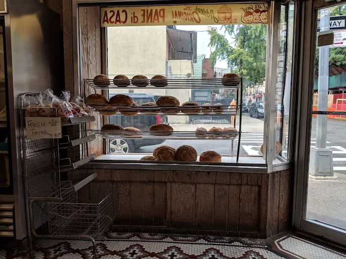 Addeo & Sons Bakery Picture 6