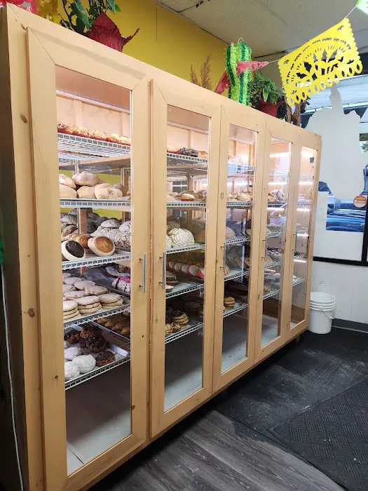 Azteca Bakery Picture 6