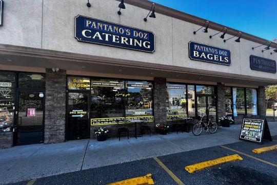 DOZ Bagels of Freeport Pantano's