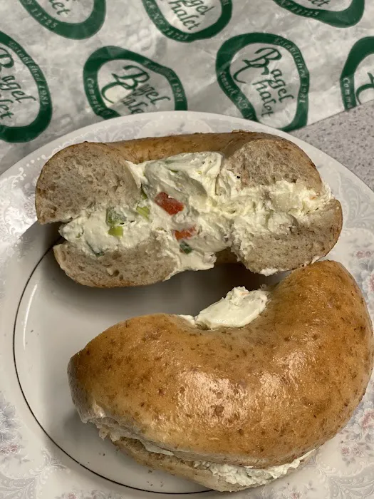 Bagel Chalet - Merrick Picture 7