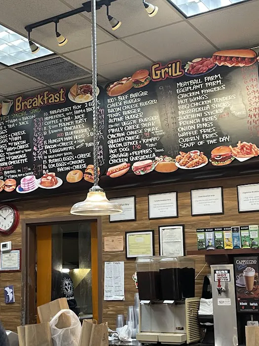Turnpike Bagels Deli & Bakery Picture 5