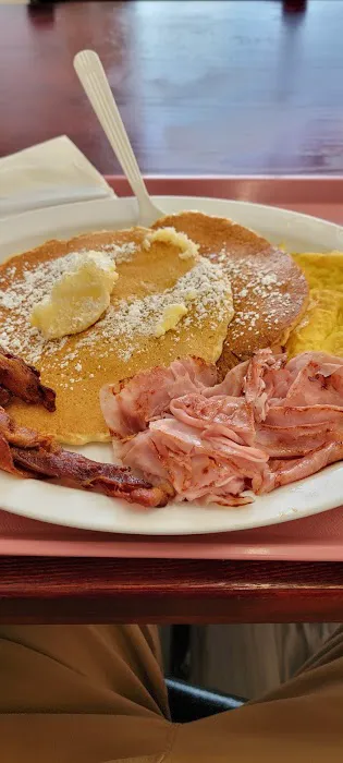 Lisa’s bagel-n-brew delicatessen Picture 4