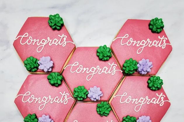 Mama's Custom Cookies