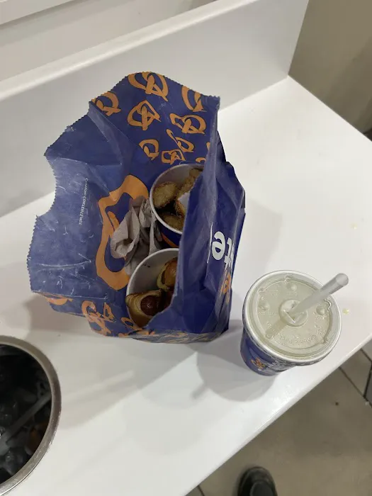 Cinnabon Picture 8