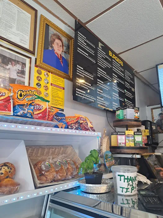Simon's Deli & Bagels Picture 5