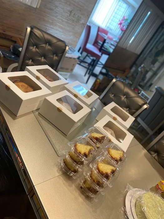 Nell Bell's Bakery Picture 5