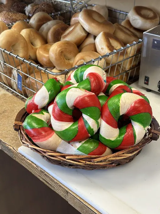 Bagelicious Cafe of huntington Picture 7