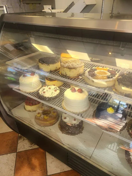 Moscato Bakery & Cafe Picture 4