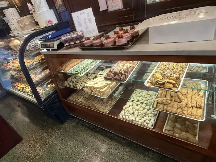 Conti's Pastry Shoppe Picture 9