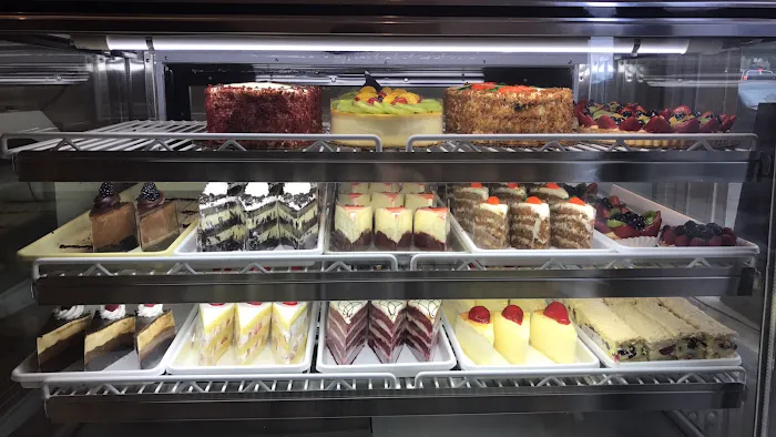 The Little Cupcake Pastry Shop Picture 2
