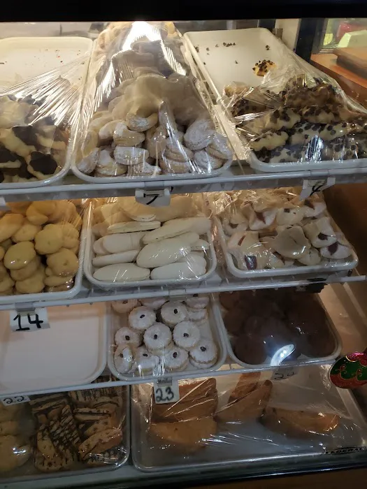 Scaglione Brothers Bakery & Deli Picture 4