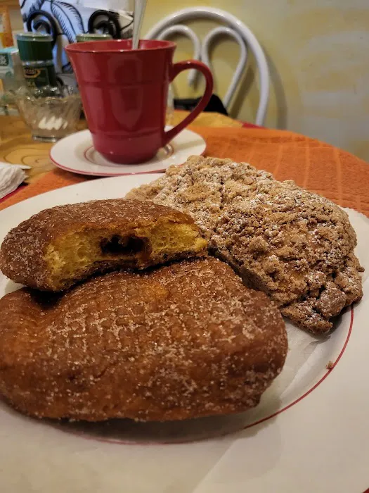 LaSalle Bakery Picture 4