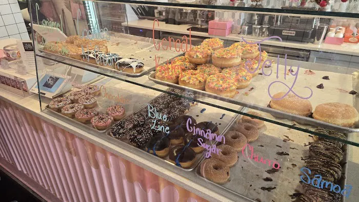 North Fork Doughnut Co. of Massapequa Park Picture 6