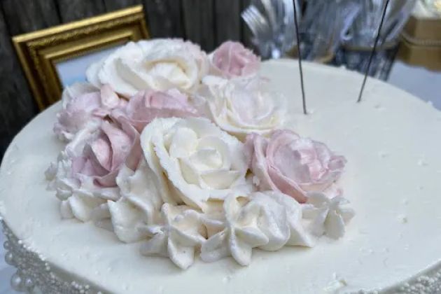 Bake Me a Cake! by Angela (made to order custom cakes)
