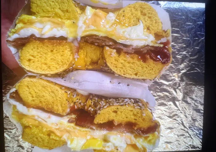 Bagels on Main Picture 8