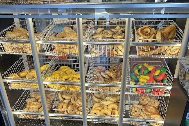 Mo's Bagels