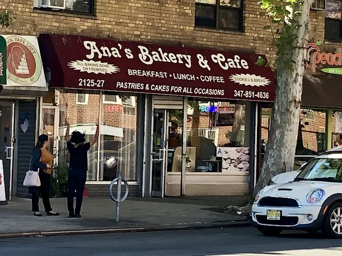 Ana's Bakery & Cafe Picture 3