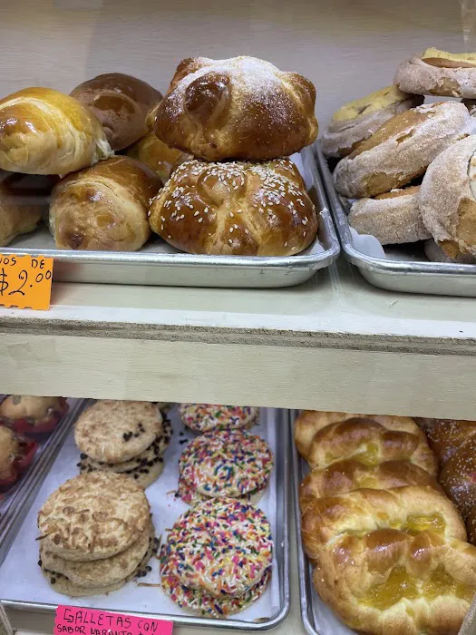La Diana Bakery Picture 2