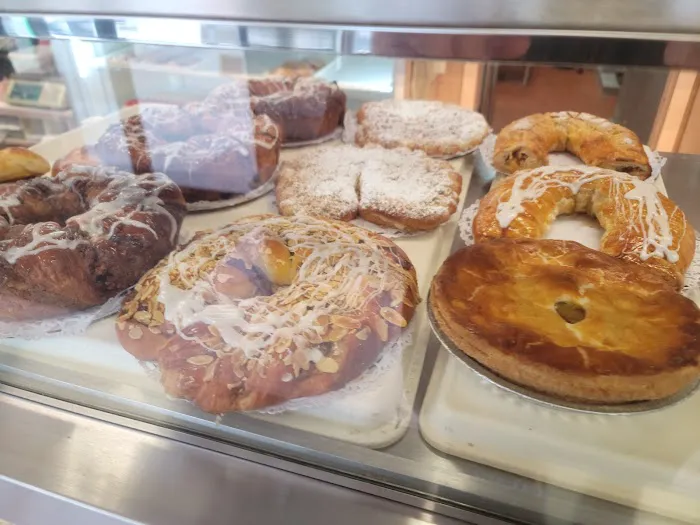 Sal & Dom's Pastry Shop Picture 10