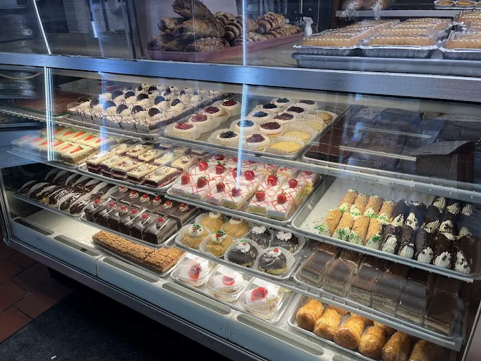 Zeppieri & Sons Italian Bakery Picture 1