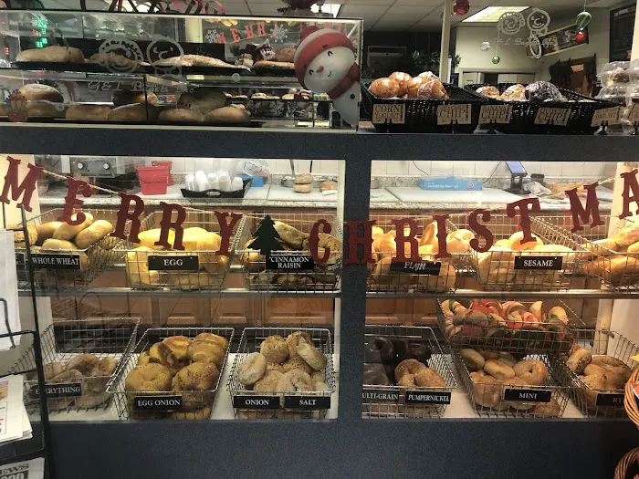 G & L Bagels Picture 7