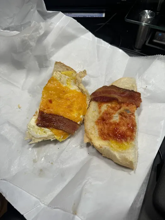 G & L Bagels Picture 9