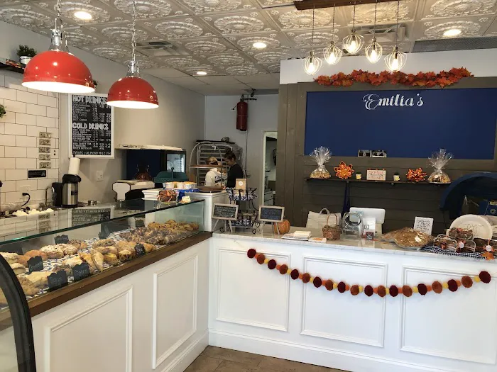 Emilia's kitchen & Bakery Picture 6