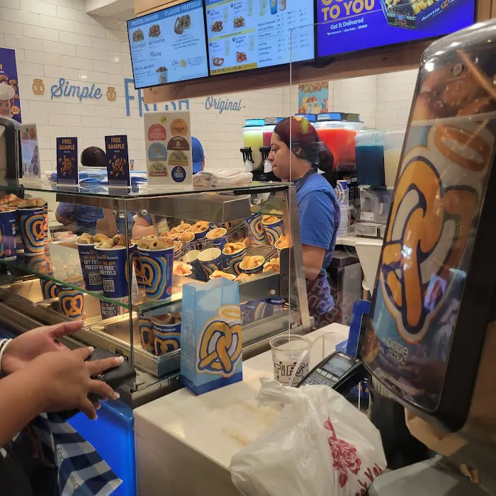 Auntie Anne’s Picture 9