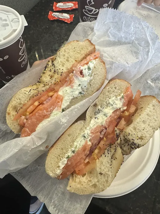 Wellwood Bagels and Bialys Picture 7