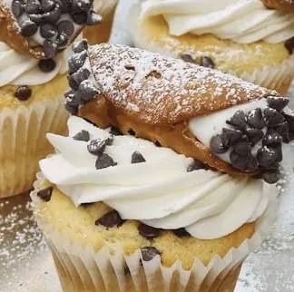 Smallcakes Commack-Cupcakery & Creamery Picture 9
