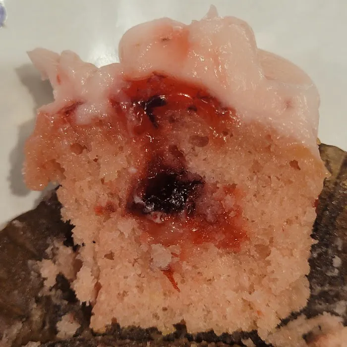 Smallcakes Commack-Cupcakery & Creamery Picture 10