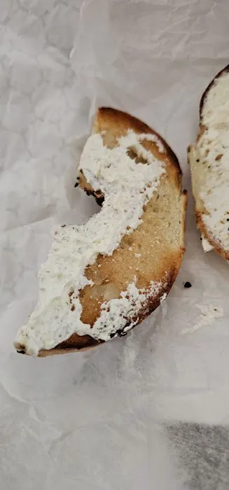Commack Bagels Deli Market Picture 1