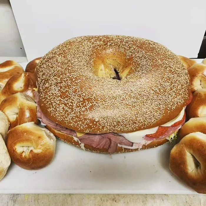 House of Bagels Picture 10