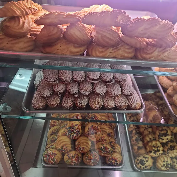 Villa Bella Bakery Picture 9
