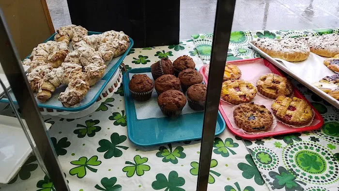 Cieslaks Modern Bakery Picture 2