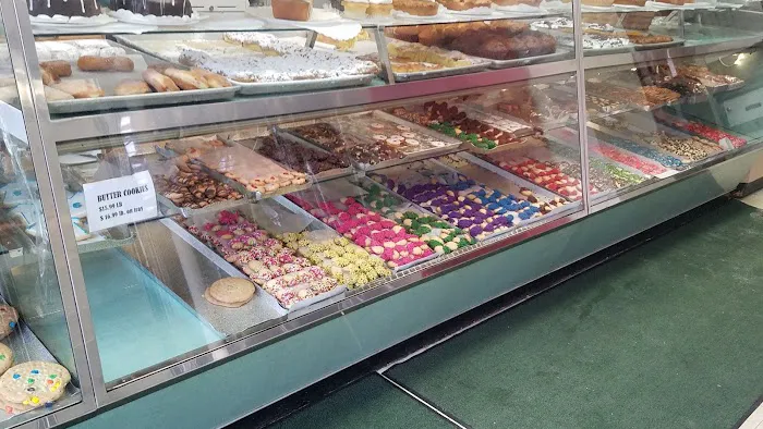 Cieslaks Modern Bakery Picture 1