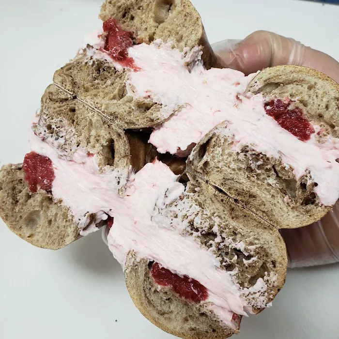 U-Need-A Bagels Picture 9