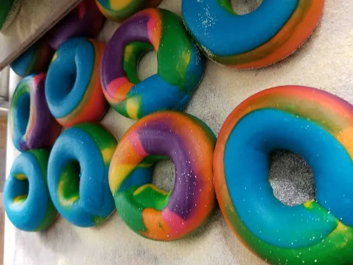 Lindy's South Shore Bagels &Heros Picture 3