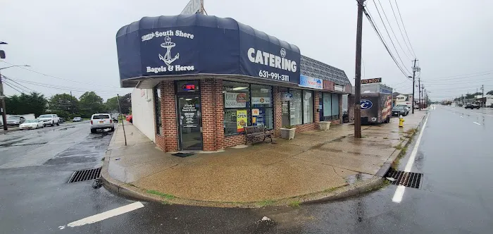 Lindy's South Shore Bagels &Heros Picture 6