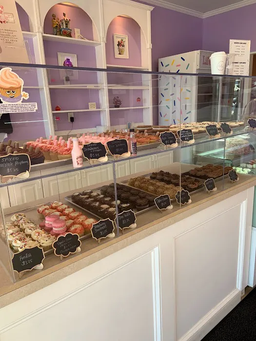 Lavender Cupcakery & Dessert Shoppe Picture 8
