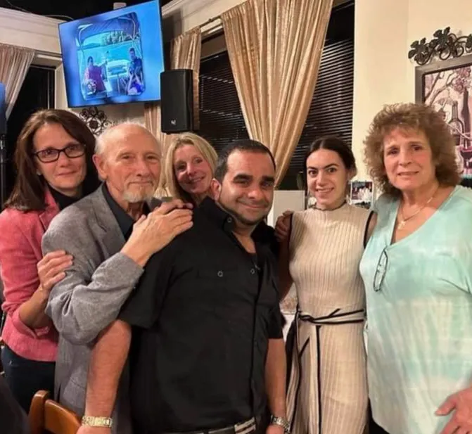 Avenue Bagels Picture 7