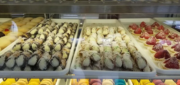 The Ultimate Bakery (A&G) Picture 10