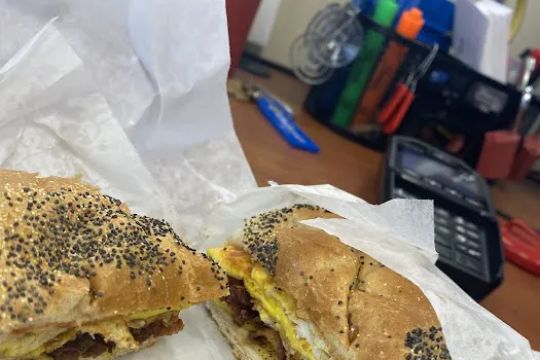 Bagel & Bakery