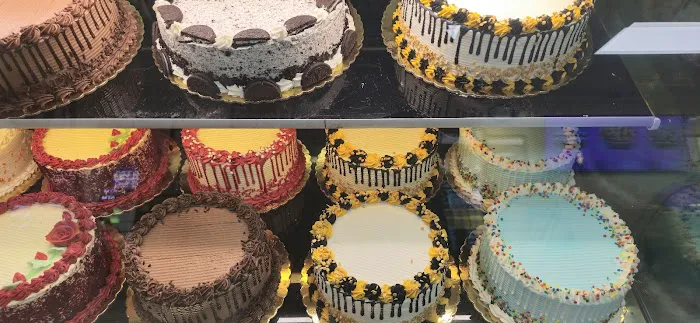 E & L Bakery Picture 1