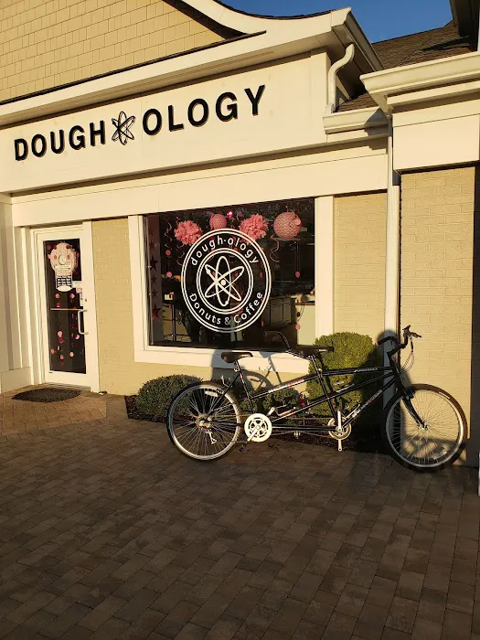 Doughology - Babylon Picture 3