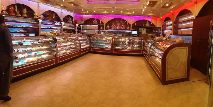Alpine Pastry Shop Picture 1
