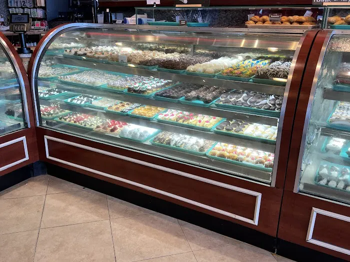 Alpine Pastry Shop Picture 3