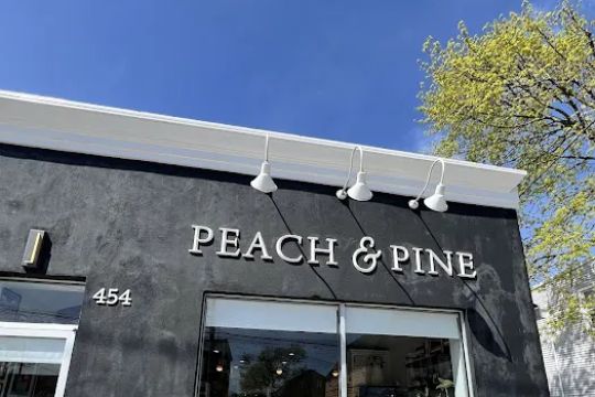 Peach & Pine