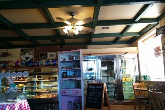 Garguilos Bakery